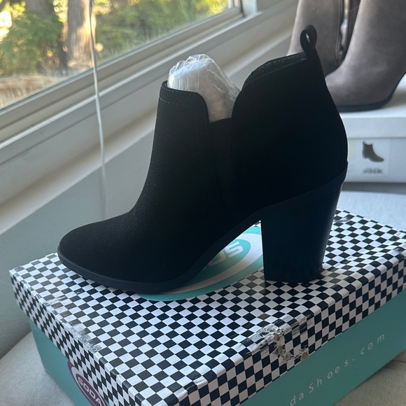 Soda Shoes - Soda Black Suede-Look Ankle Boot with Block Heel